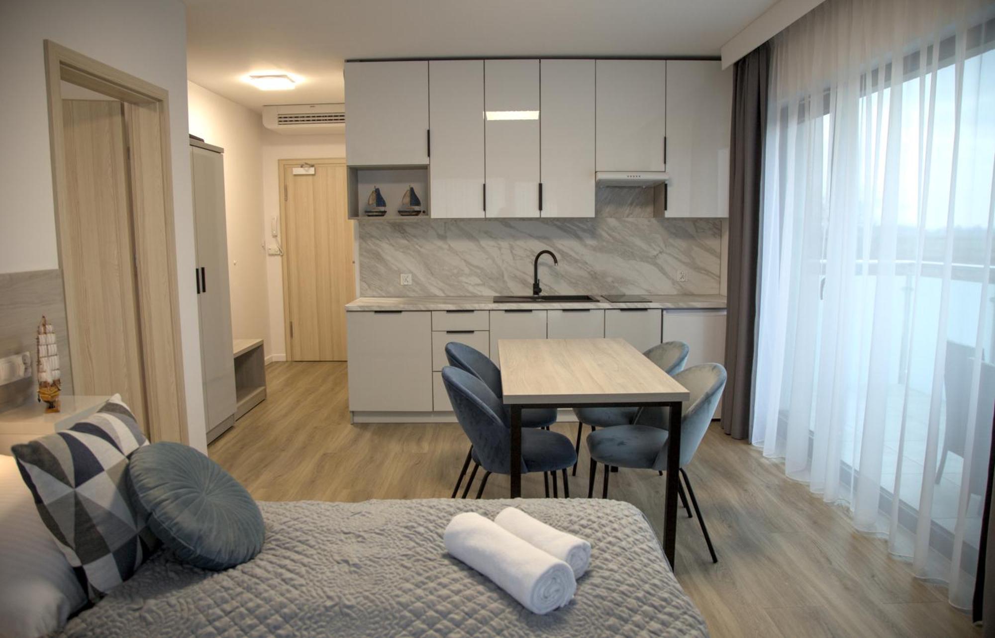 Hotel I Apartamenty Gorzelanny Dźwirzyno Dış mekan fotoğraf